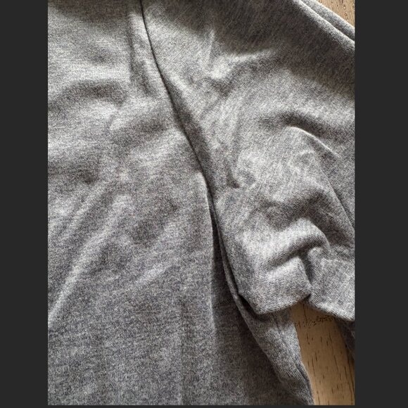 Gray Longsleeve Vuori Shirt, Size S - Picture 5 of 5